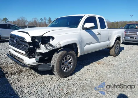 2017 Toyota Tacoma Sr5 V6 z USA, uszkodzony, nr VIN 5TFRZ5CN3HX041131